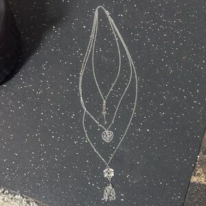 Chic Silver Heart Pendant Necklace Set